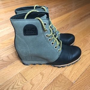SOREL waterproof wedge boots. Worn once.